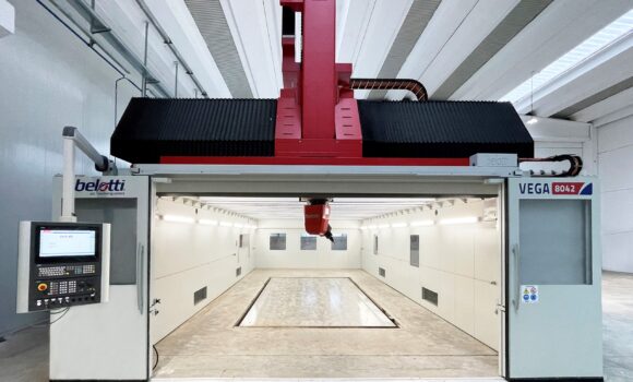 Centro cnc 5 assi Belotti VEGA presso ESISTE