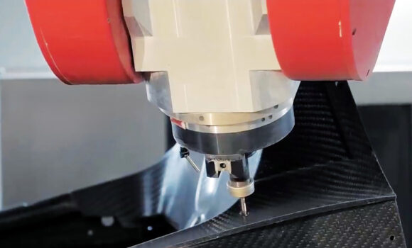 Belotti MDL 3048_Dallara carbon fiber monocoque machining detail