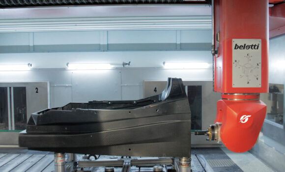 Belotti MDL 3048_carbon fiber monocoque machining