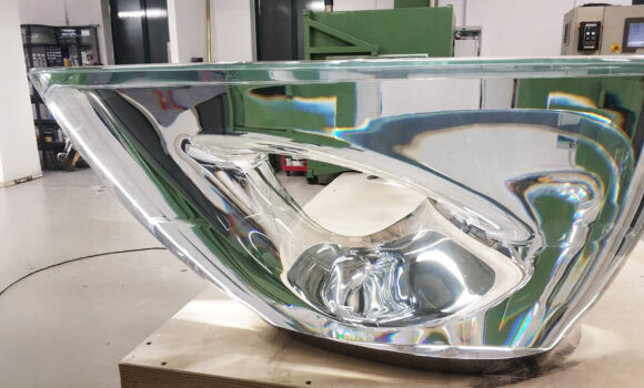 Plexiglas designer object machined with Belotti FLA CNC center